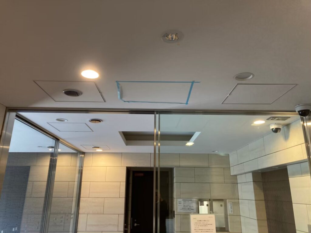 点検口 天井 アルミ天井点検口 鋼製下地 CFZW3-60 ダイケン アルミ ホワイト 白 開口寸法 606mm シーリングハッチ 1台単位コインロック-公式 エストアホーム