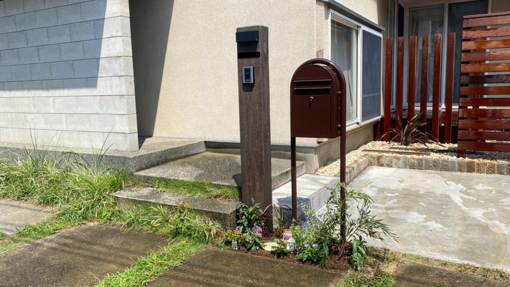 楽天市場新色登場！ 枕木風門柱「アルモ」 AlmoL1900 FRP製ディーズガーデン製※本商品は門柱1本の価格となります DSHB011DSHB012腐らない枕木門柱 風合いのある門柱 門まわりのスクリーン ディーズガーデン正規販売代理店: 東京ガーデニングスタイル