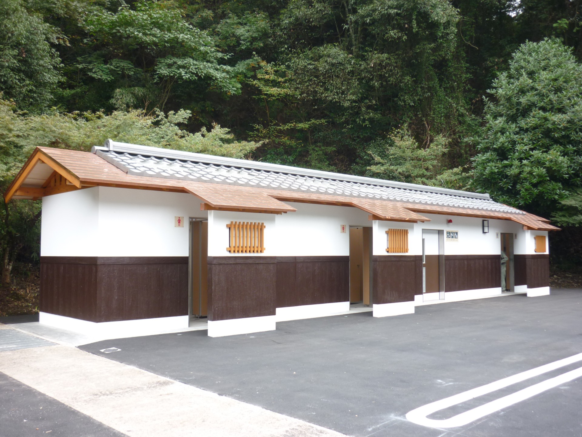 県内屈指の紅葉の名所「佛通寺」に行くガム噛む暇があったらブログ書け！-観光、旅行、ホテル、イベント情報発信