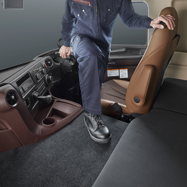 大型トラックの「謎の部屋」どんなトコ？ 窓は見えるけど 内部はどうなってる？ 実際の使い方とはInfoseekニュース