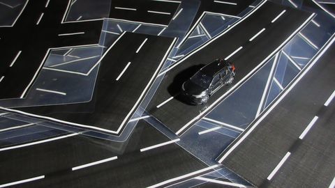 新発売 MoreArt 1 64日本の警察署ジオラマ LED照明 駐車場付き