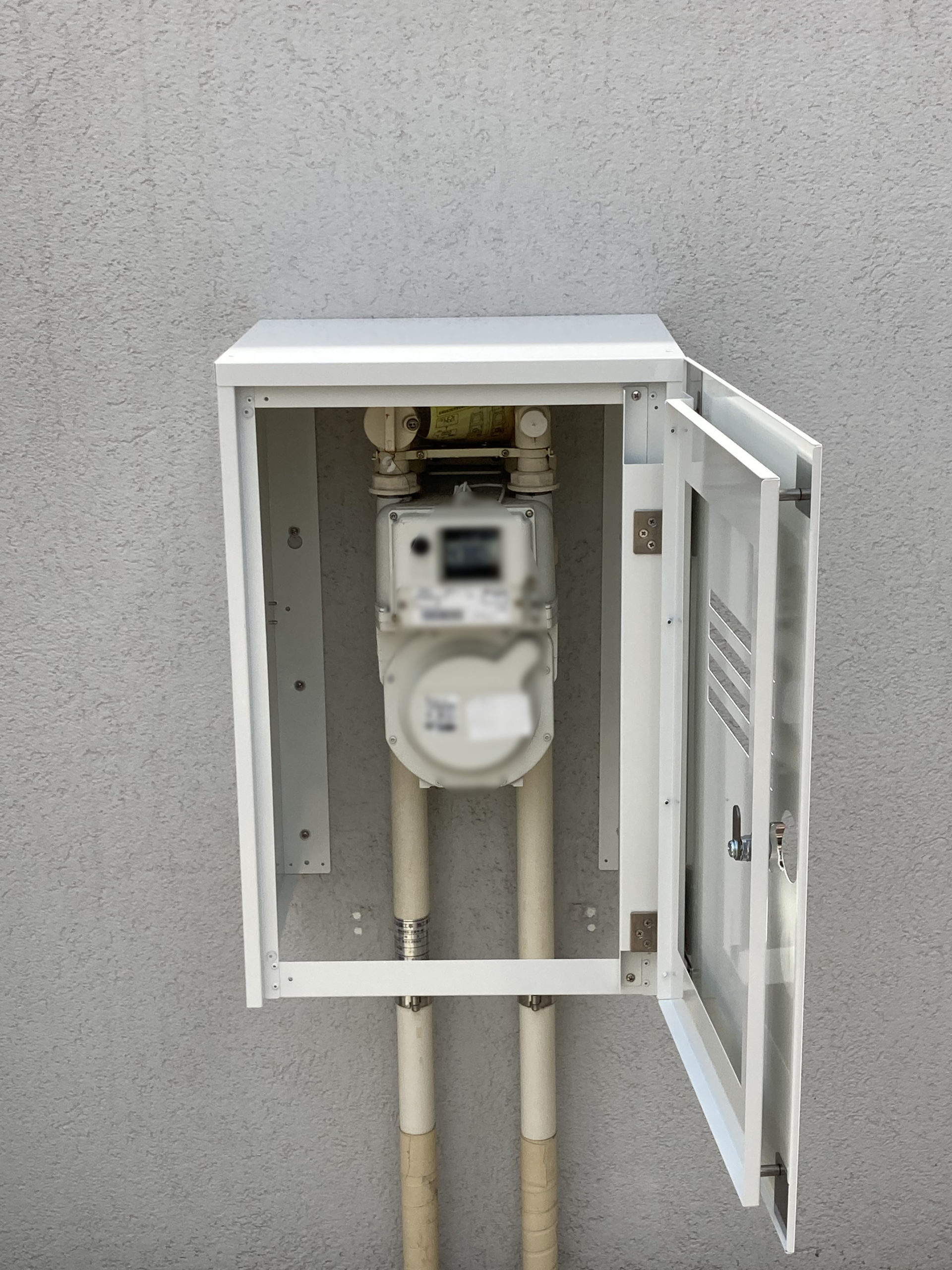 楽天市場 ALHIDEガスメーターカバー ブラック 目隠し ガスメーター いたずら防止 通気性 防雨 防雪 遮光 雨よけ 雪よけ 日よけ 保護おしゃれ かっこいい シンプル モダン スタイリッシュ スリム スマート ミニマリズム 汚れ防止 庭 屋外 エクステリア