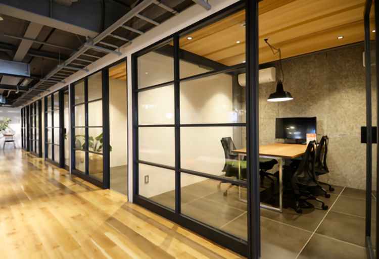 2025年版 おしゃれオフィスの事例40選！ジャンル・スタイル別にご紹介