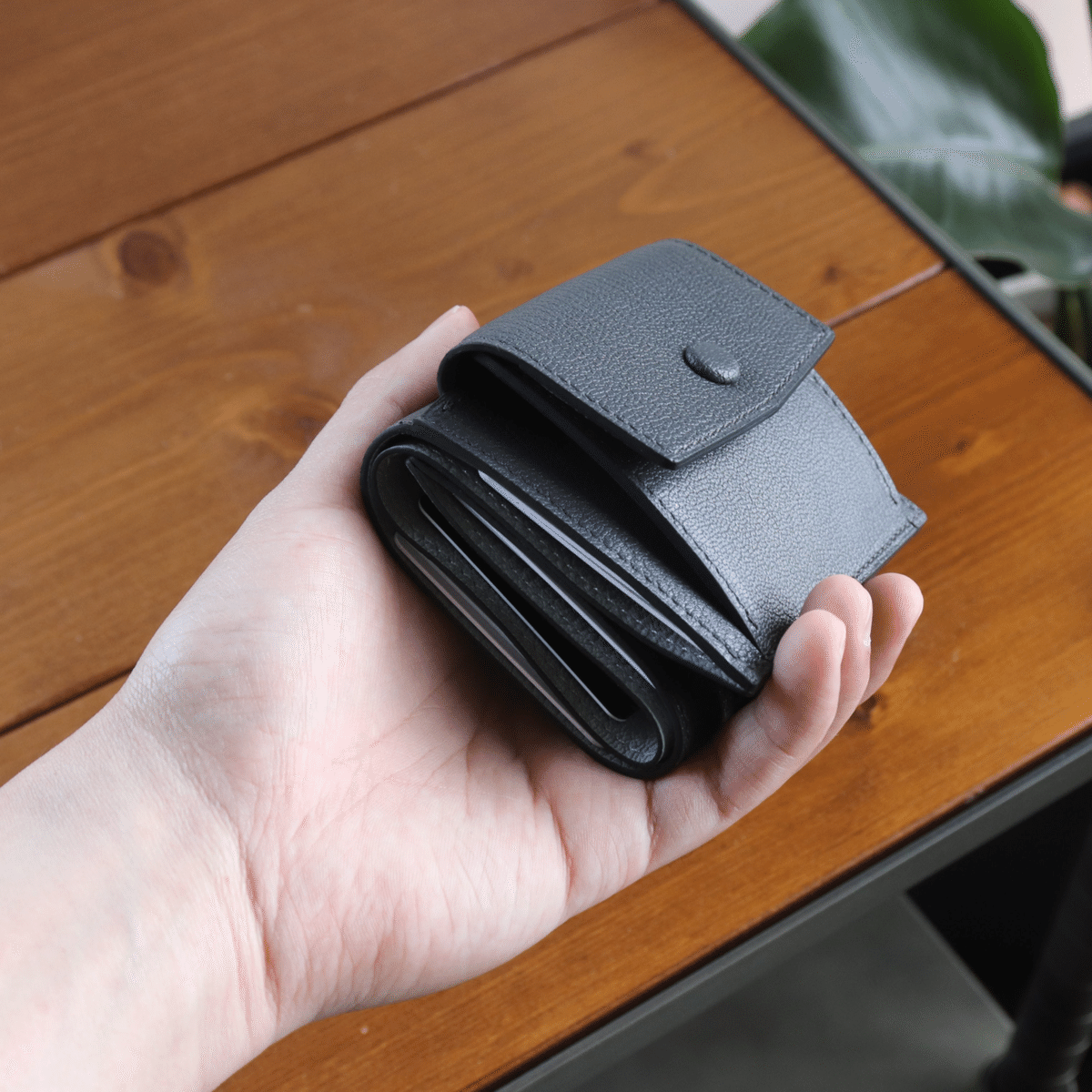 実録、みんなのコンパクト財布。思い切った先の快適さを求めてShop ZUTTO for the long lastingtreasures.Explore Japanese products, gifts, womenswear, menswear, and homeaccessories online