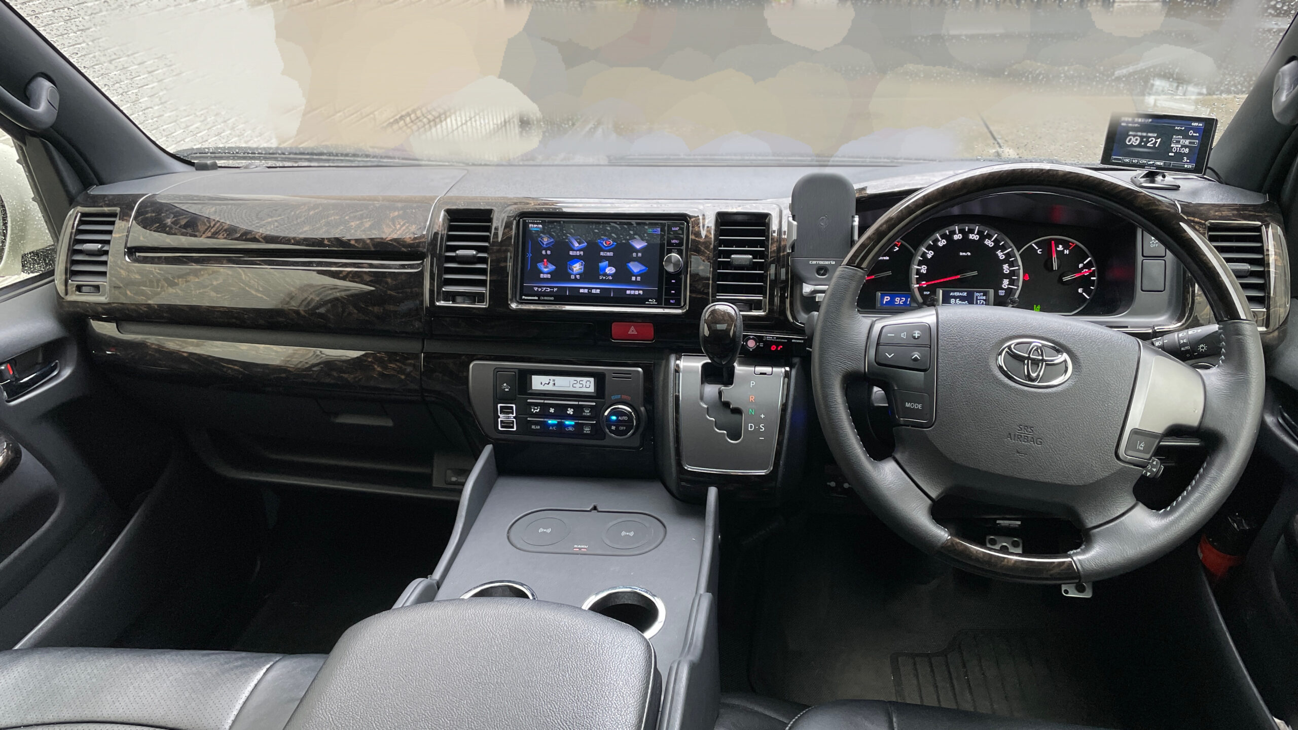 200系 ハイエース DX 標準ボディ 5ドア トリムパネル トヨタ ロング パネル インテリア ブラック 黒 側面パネル 内装 壁 おしゃれ 交換