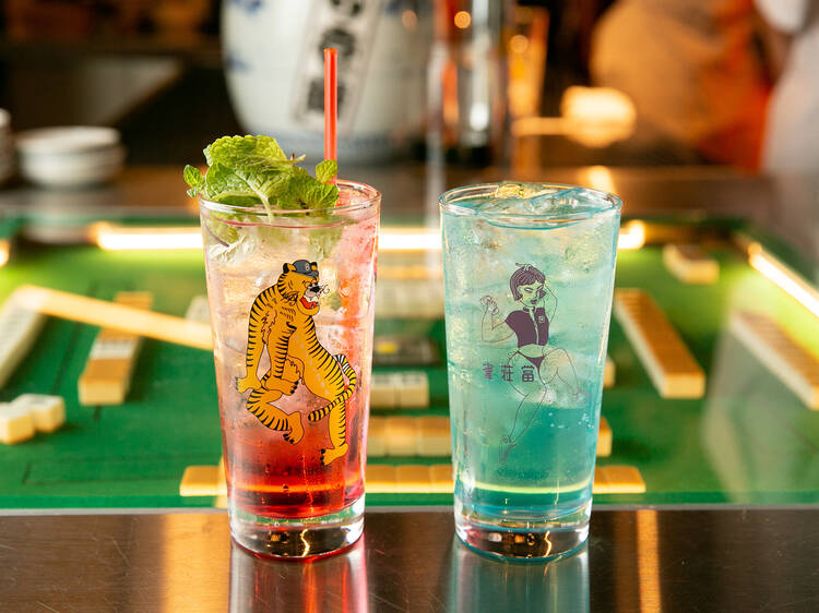 いま居酒屋業態を席巻する「ネオ大衆酒場」ってどんな店？ その特徴と人気の理由 内装に関わるお役立ち情報 店舗デザインマガジン 店舗デザイン.COM