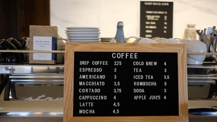 福知山市にある、『なまえのない喫茶室』さん☕️ 名前あるのに🤣 ⁡ 綺麗な店内でゆっくりとした午後を☺️ ⁡店主さんは前に来たぼくを覚えていてくれました😁 記憶に残っていて、なんだか嬉しいな〜😆 ⁡ ごちそうさまでした😋福知山市喫茶店カフェコーヒー