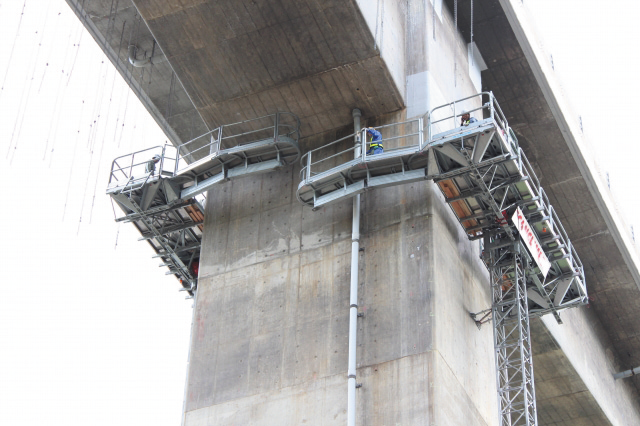 張り出し足場とはベランダのような足場！適した現場と導入時の注意点Grid