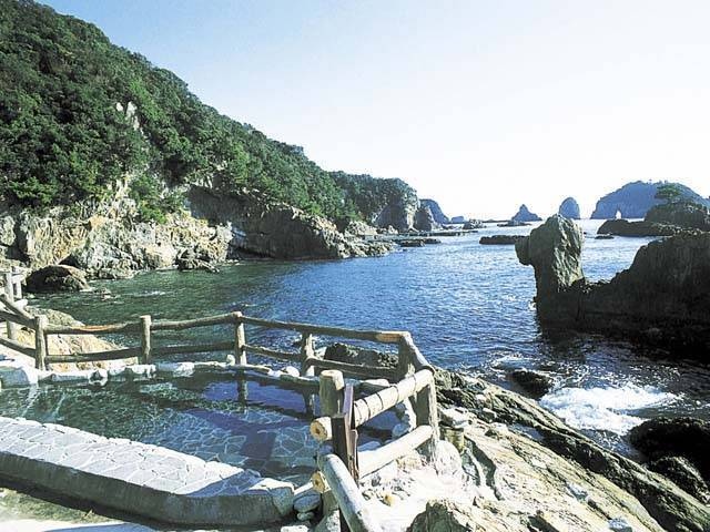 ブルーオーシャン戦略。湯快リゾートを分析税理士法人のむら会計 石川県金沢市