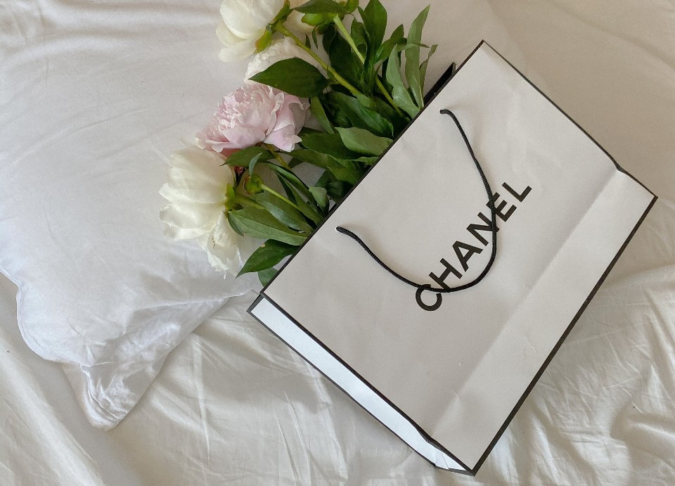 紙袋を使った簡単リメイクアイデア