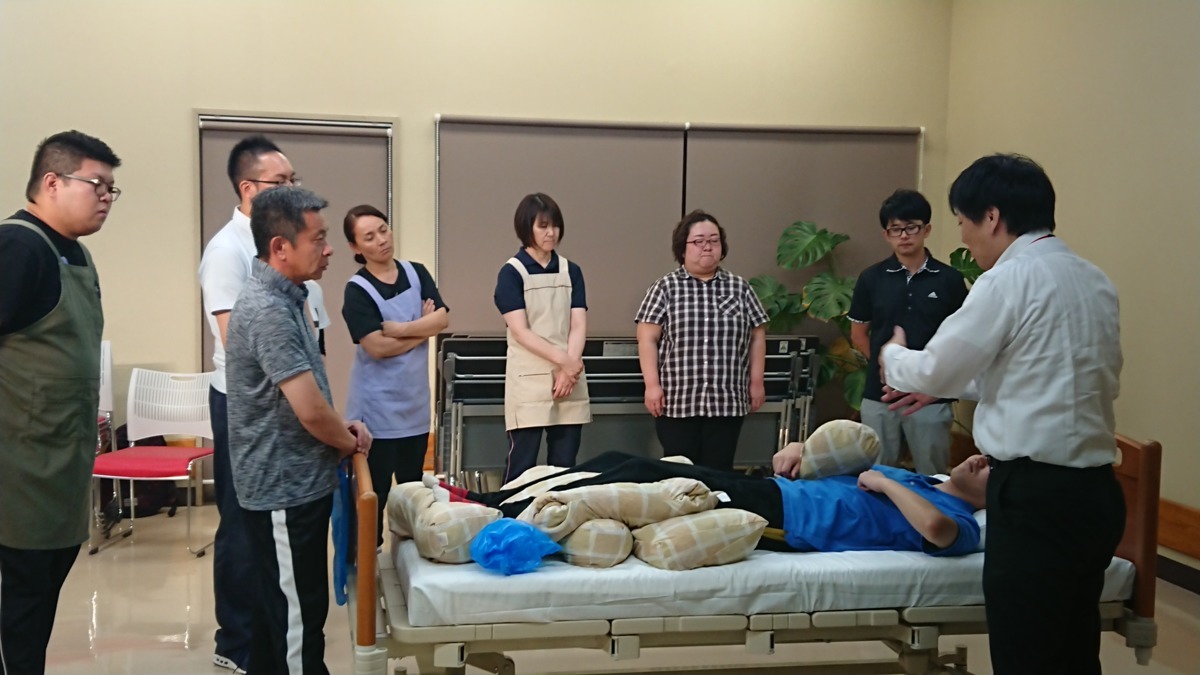 鶴寿荘の看護職の正社員の求人 求人No.335826 介護の求人・転職・派遣は かいごGarden