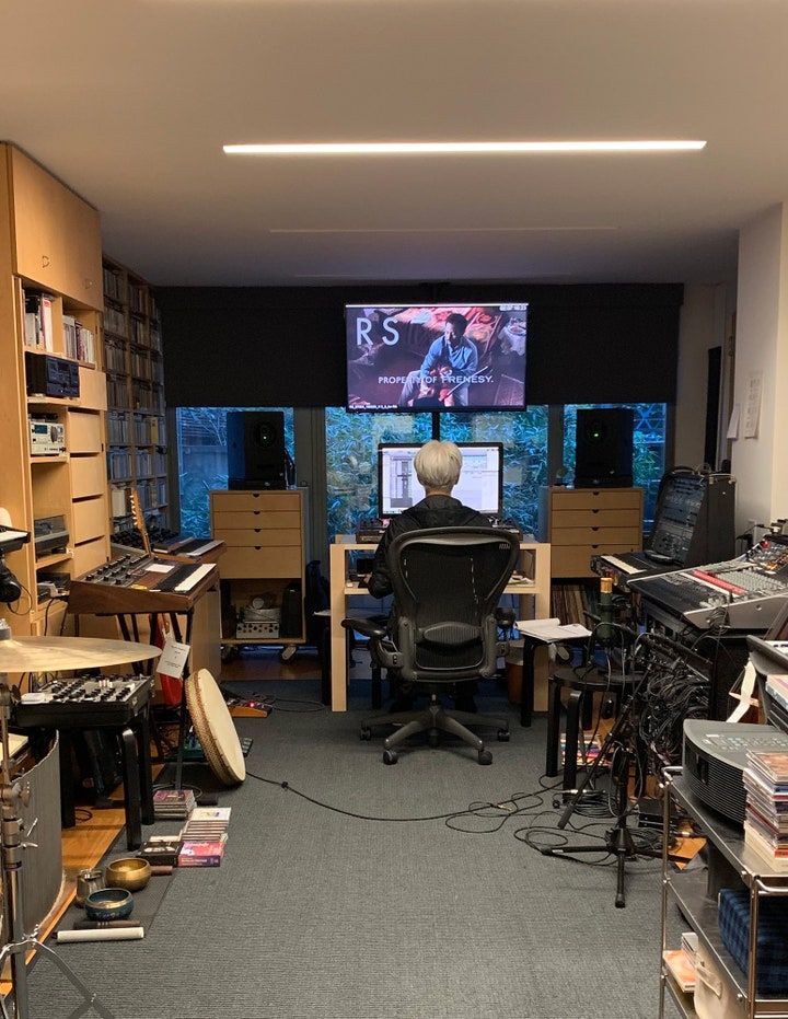 教授動静 第26回 坂本龍一、サヴァイヴァーたちとのスタジオでの再会に感動GQ JAPAN