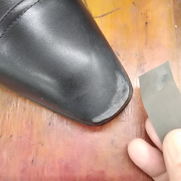 革靴の傷 キズ を直す補修方法 靴修理DIY靴専門通販サイト 靴のパラダイス