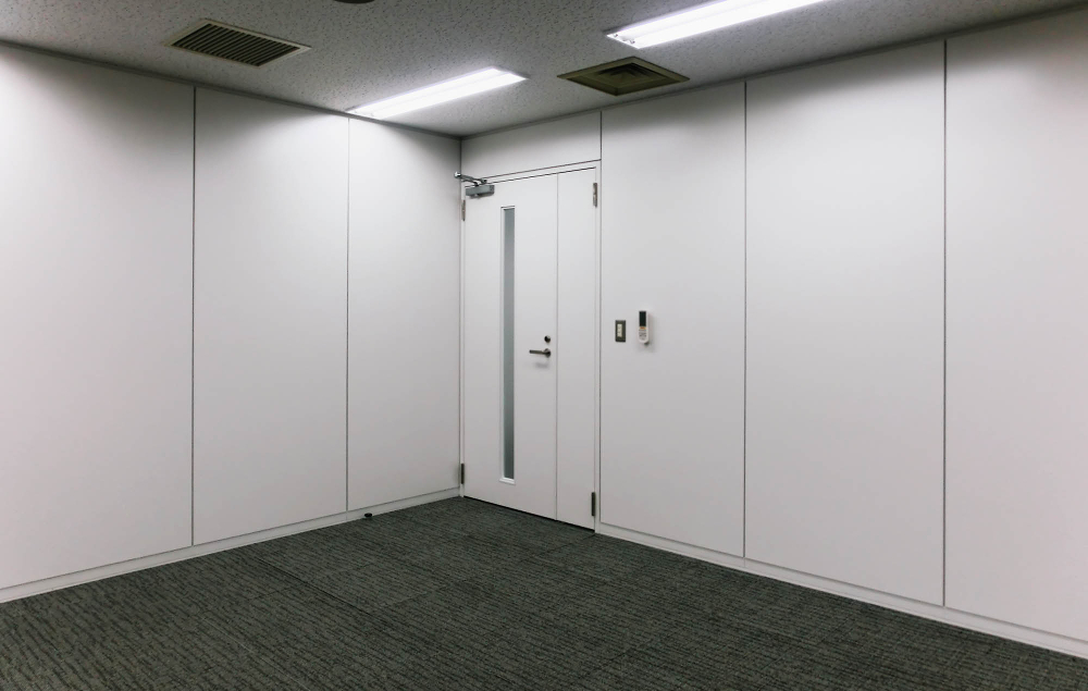 パーテーション工事とは？準備・手順・費用・注意点など必ず知るべきポイントを解説 - オフィス木製家具デザイン