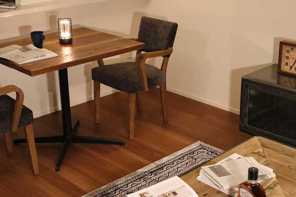 ミニマリストに机はいらない？快適な代用アイデアを紹介テーブル図鑑：種類・素材・サイズ・おしゃれ＆機能別比較