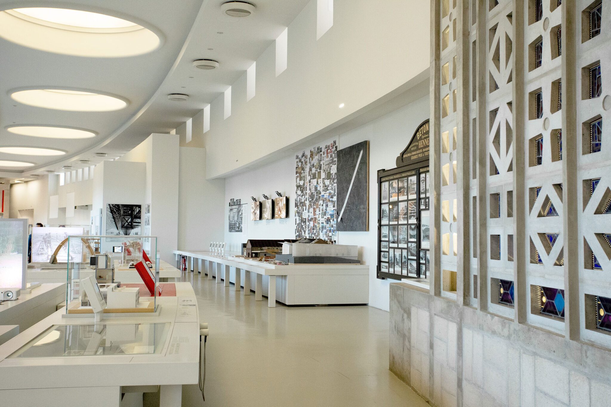 田根 剛「未来の記憶」 - 横浜の建築家hm+architects 一級建築士事務所 神奈川 横浜 青葉区 愛知 名古屋 豊橋 豊川 設計事務所