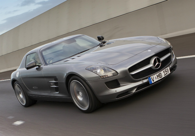 Mercedes-Benz SLS AMGジャーマン・スーパースポーツのEVバージョン - Web Magazine OPENERS ウェブマガジンオウプナーズ