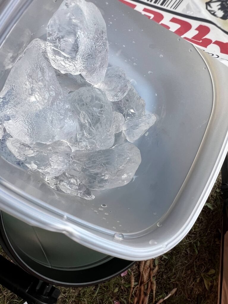 おっさんの週末:ワークマンの「真空ハイブリッドコンテナ」 VS サーモスの「シャトルシェフ」