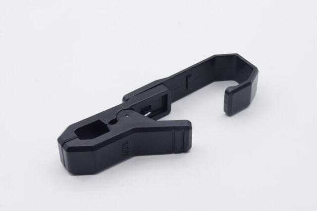 ダイソーでまた便利なの見つけたよ～！粘着式じゃないから使いやすい♡挟んで使う便利グッズ E START マガジン