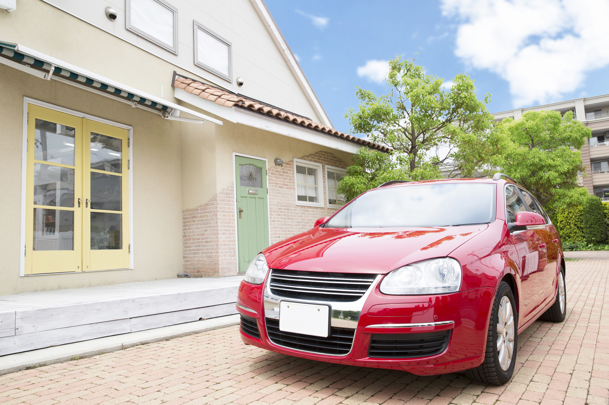 駐車のコツを知りたい！バック・縦列駐車の方法をおさらい - クルマのわからないことぜんぶ車初心者のための基礎知識norico ノリコ