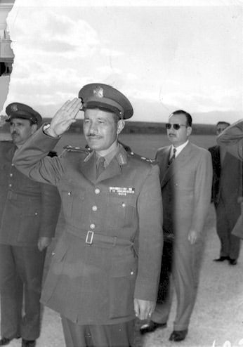 シリアが外交復帰 アラブ連盟会議、結束を誇示 - 日本経済新聞