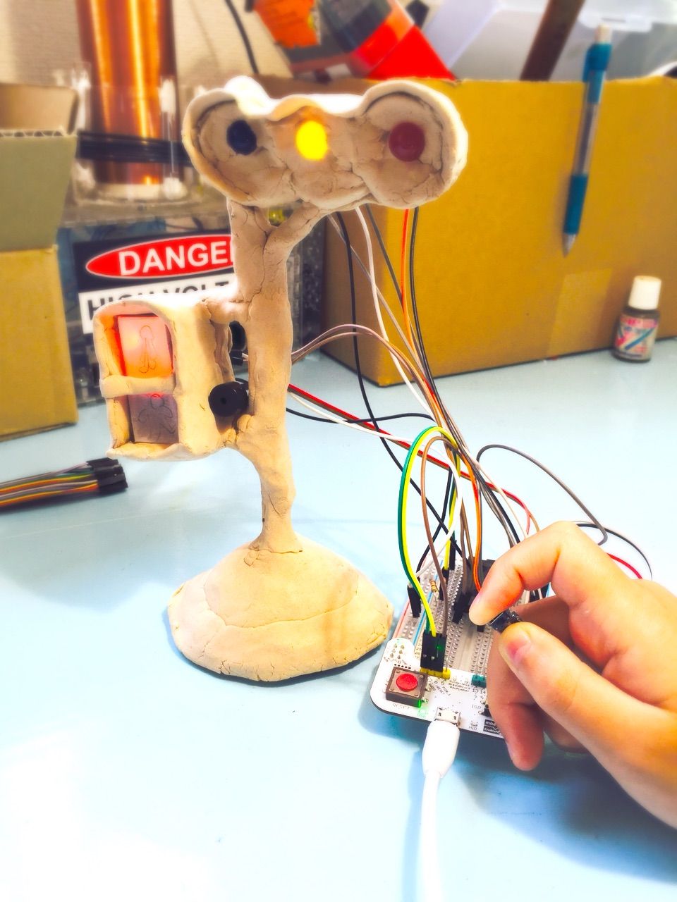 信号機のプログラムをつくろう :: 鹿児島大学大学院理工学研究科技術部