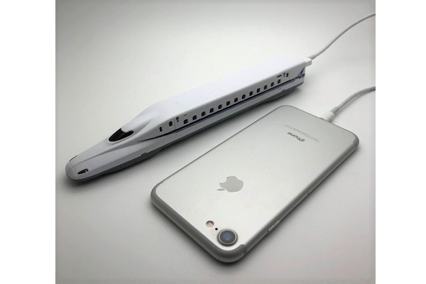 東海道新幹線N700系「のぞみ」のコンセント！全席充電できるのは？ 街画コム