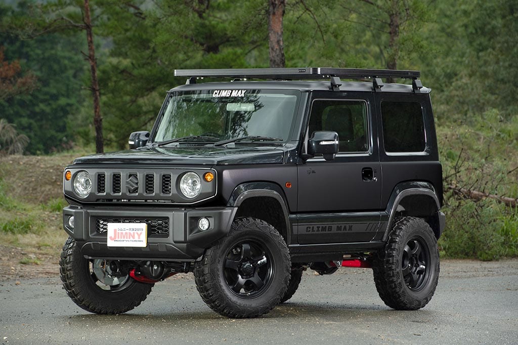 新型ジムニーを精かんなブラック＆ガンメタリックカラーなルックスへとラッピング！ ジムニー天国 2019- LE VOLANT WEB自動車情報サイト『LE VOLANT WEB ル・ボラン ウェブ 』