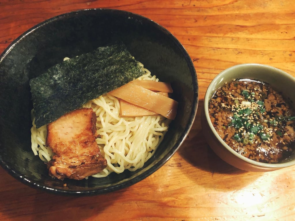 静岡・掛川 NHKサラメシにもでたノエル・聖夜の特製つけ麺 : 旅人curiosity