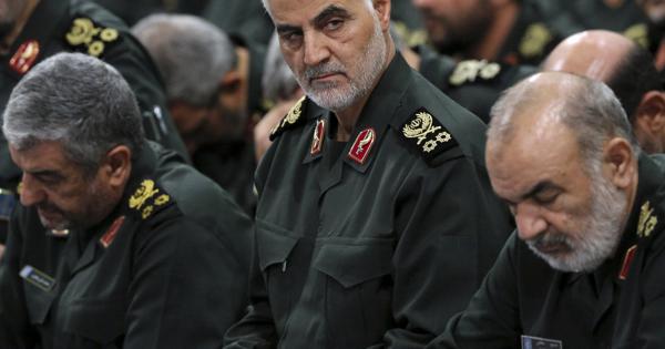 中東に自衛隊派遣、1月から活動 閣議決定 - 日本経済新聞