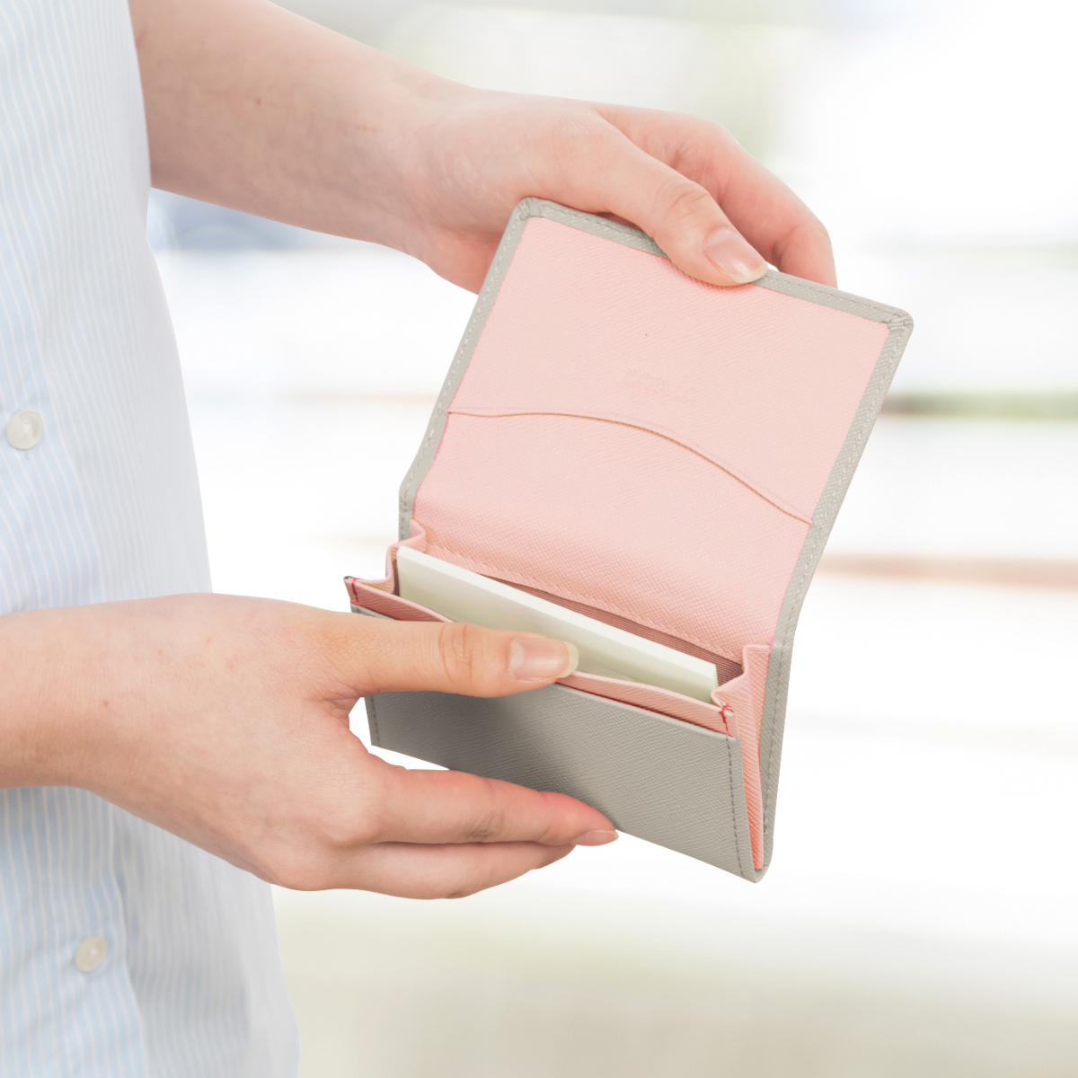 名刺入れ カードケース 名入れ 刻印 無料 薄型 大容量 収納数選べる ハワイアン彫り ブランド 名刺ケース おしゃれ ビジネス シンプル アルミ昇進祝い 就職祝い 入学祝い 彼氏 夫 男性 メンズ 誕生日 プレゼント ハロウィン品番：CARDCASE-001 の通販はau PAY