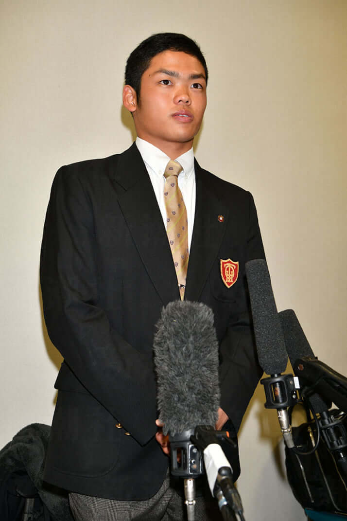 中日ドラゴンズ根尾投手が契約更改 推定1600万円でサイン 2023年11月21日掲載 中京テレビNEWS NNN