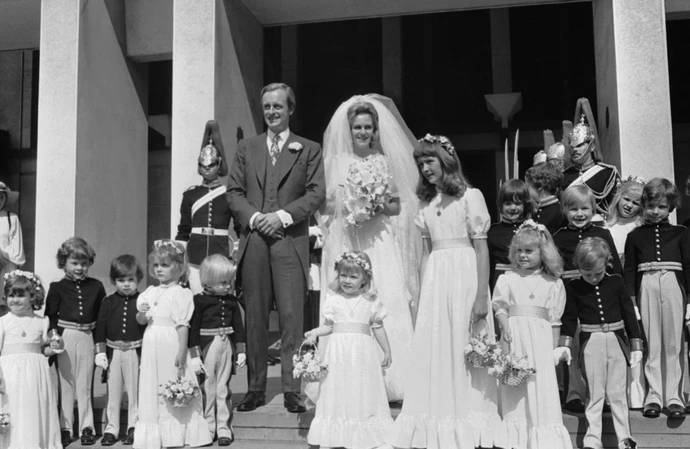 トム・パーカー・ボウルズの伝記-事実、子供時代、家庭生活、業績 - メディアの個性