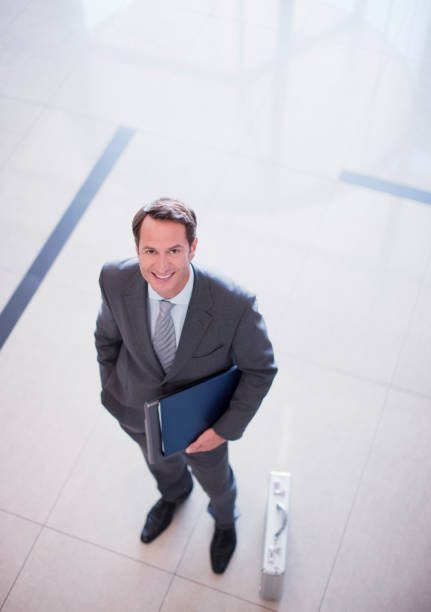 スーツ 男性 俯瞰」の5079点のロイヤリティフリー画像、写真素材、絵Shutterstock