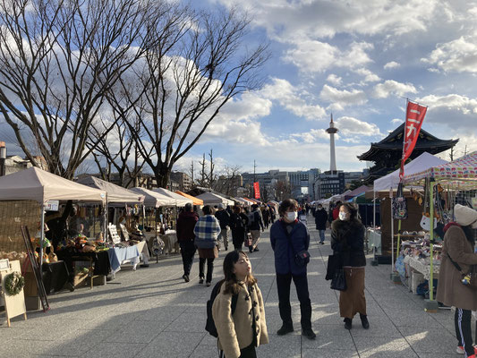 オシャレさん御用達！東京中のセレクトショップが集結するマーケットで宝探しるるぶ&more