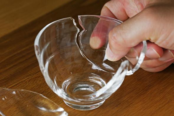 ガラスとかコップの割れ方についてまとめたメモ集ですセーガン００４ さんのマンガツイコミ 仮