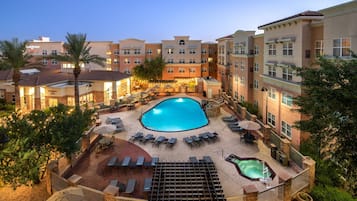 キャメルバックランチ - ドジャース観戦ガイド