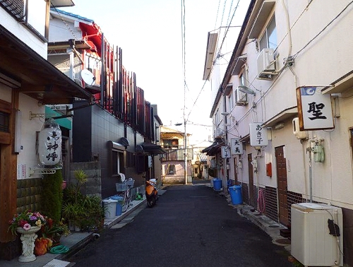 信太山新地の行き方と料金や遊び方・おすすめのお店を体験談から解説