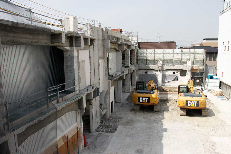 ２７日午前６時すぎ、 名鉄 名古屋線「 金山 」発「 名鉄岐阜 」行きの普通電車が、名古屋市西区の 東枇杷島駅 を約１３０メートル過ぎて停車しました