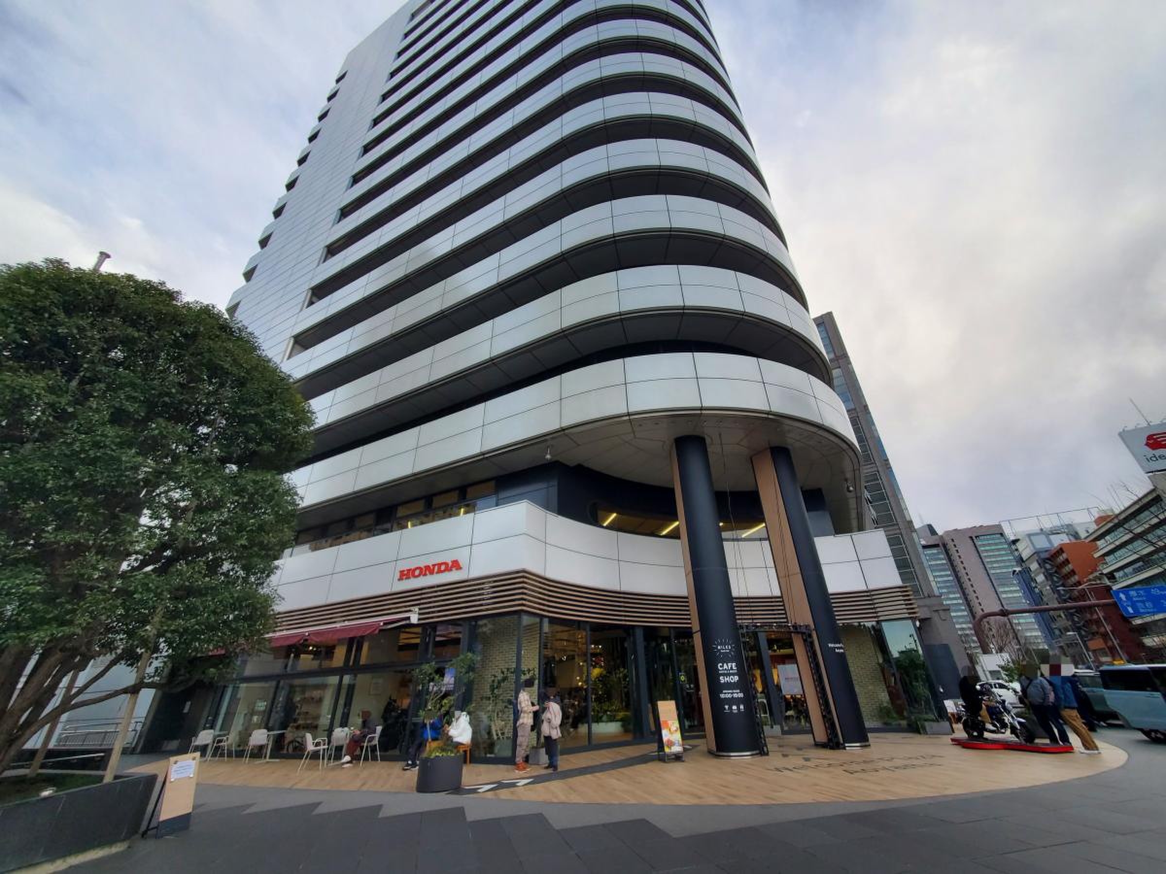 車笛 連載「本社ビルにみる企業の思潮・メッセージ」 下 ホンダ八重洲ビル 込められたベンチャー精神連載・インタビュー紙面記事