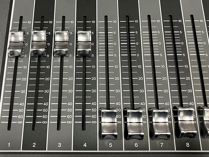 音の強さdB デシベル って何？ラジオミキサーのフェーダーのしくみラジトピ ラジオ関西トピックス