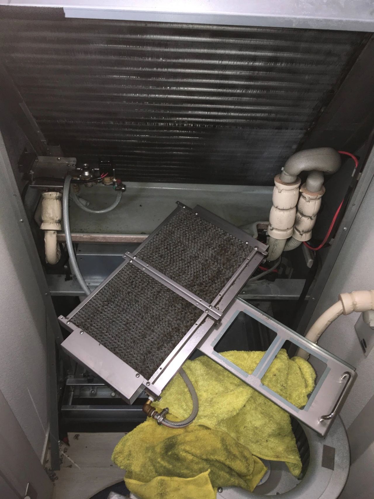 トヨタホームの全館空調清掃で快適な空間を保つ！清掃の重要性とプロの活用法換気のお悩みアドバイザー 換気設備清掃専門店として、空気の質にこだわる理由