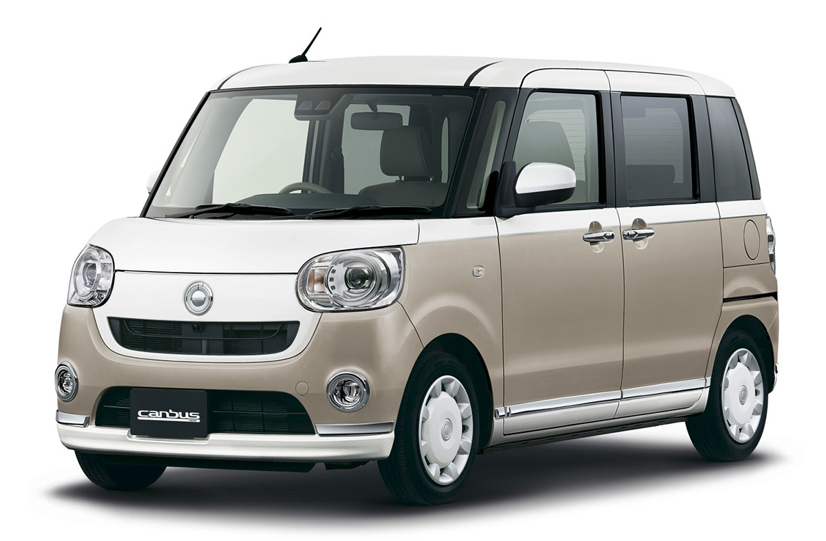 新型ランクル300 ZXベージュ内装とGRブラックのエクステリアカードラネット