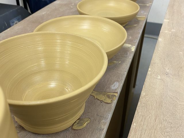 寝ながら作る！？唯一無二の製造法で作られる大谷焼の魅力 BECOS