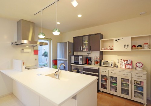 株式会社ロゴスホーム藤山将光家はお住まいになる家族のものですので、その家族が幸せに暮らせる空間はどのようなものか?を常に考え続けています。SumaiRing すまいりんぐ