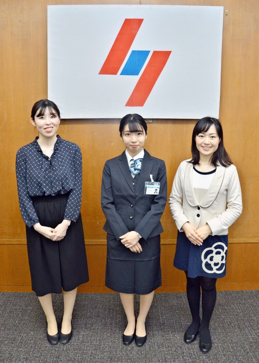 女性銀行員 上半身 のイラスト Female bank clerkupper bodySHARE-ILLU シャレイラ