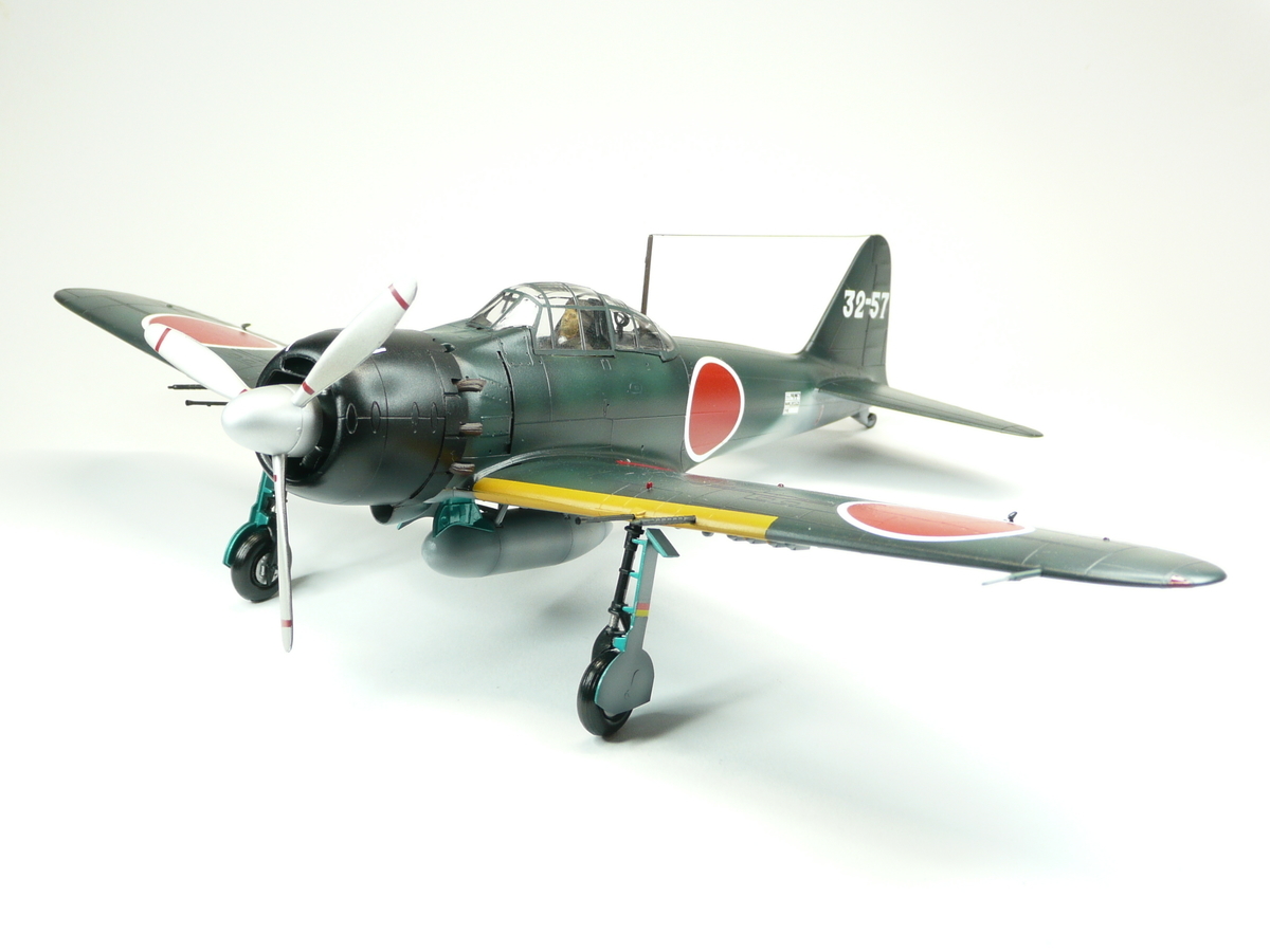 プラモ日記 » 零式艦上戦闘機52型 永遠の0 その6 デカール貼りとキャノピーの塗装