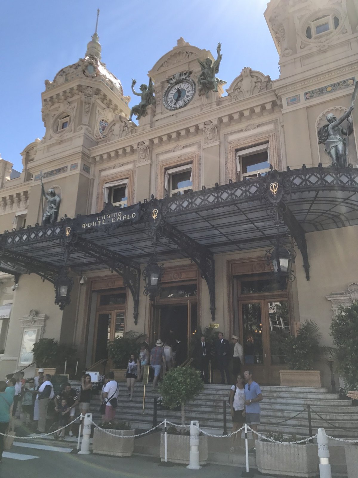 息を呑むほどの美しさ☆カジノ・ド・モンテカルロ旅する薬剤師～凛として美しく輝く人生を～