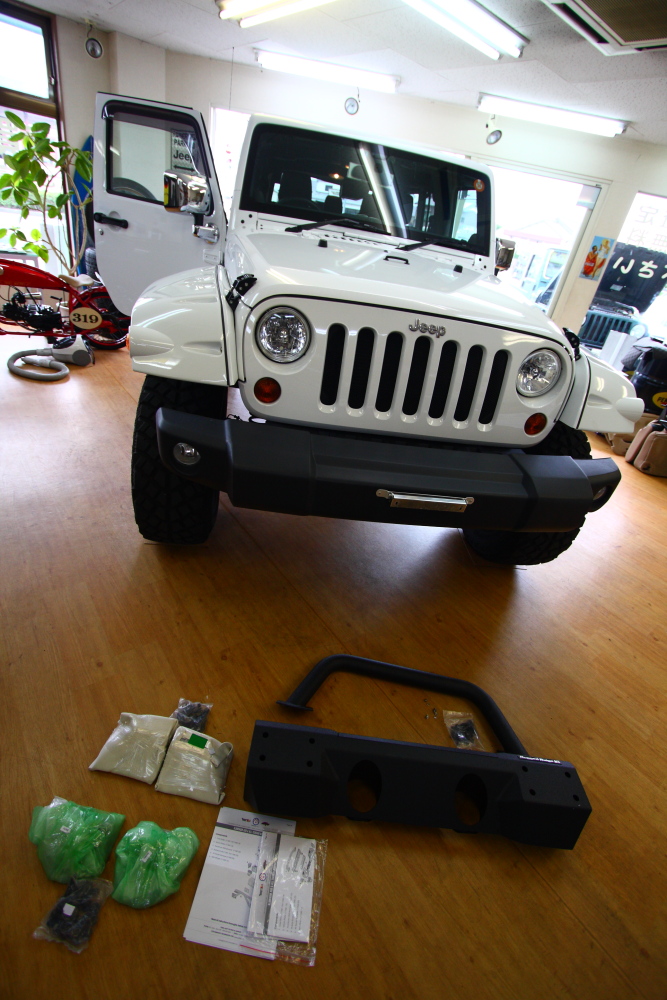 JLラングラーのフロントバンパーを分解！！！ラングラー チェロキー のパーツ販売オートギャラリーMK