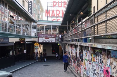 バンクーバーからシアトル バスの予約方法と観光地紹介 - WorldTravelWorker